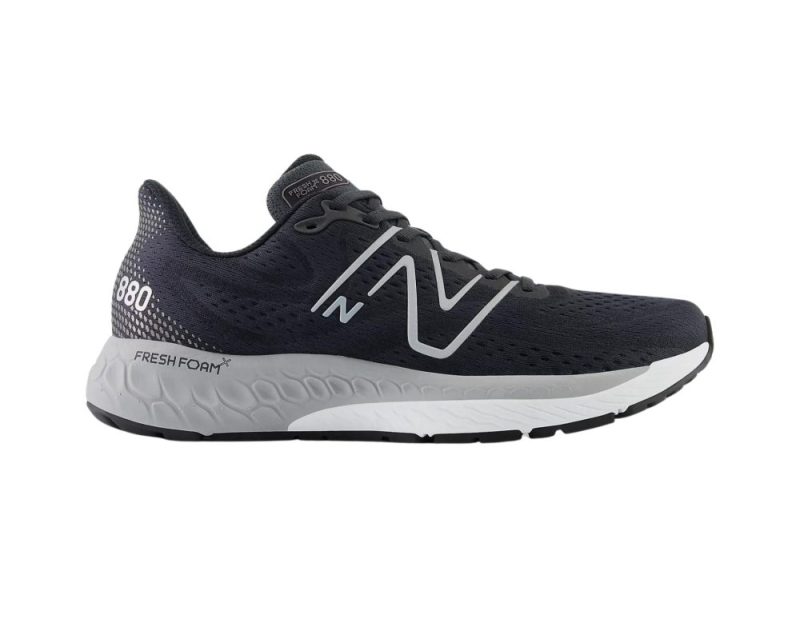 new balance 880 v13 2e men black white 01 6e650b54 61a6 414d 8329 ce364e19adec