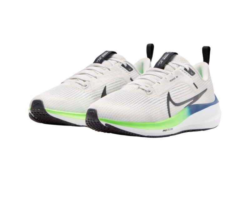 nike air zoom pegasus 40 kids platinum tint black green strike 06