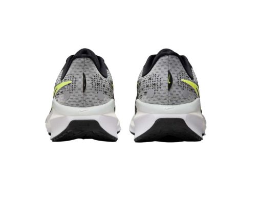 nike air zoom vomero 17 mens d black volt lt smoke grey white 06